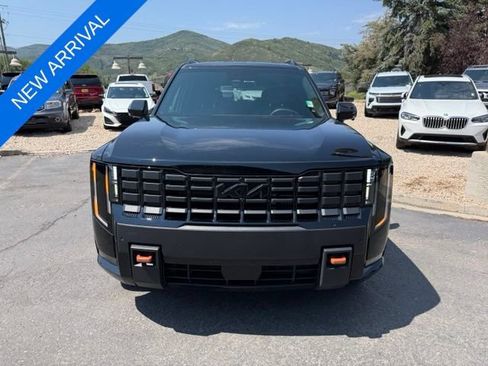 Used 2027 Kia Telluride SX Prestige X-Pro AWD/4WD image 2