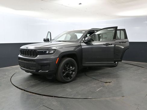 New 2025 Jeep Grand Cherokee L Altitude image 51