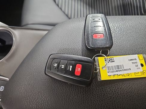 Used 2022 Toyota Camry SE FWD image 28