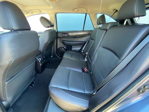 Used 2017 Subaru Outback 3.6R Limited AWD/4WD image 24