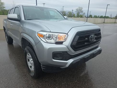 Used 2023 Toyota Tacoma SR AWD/4WD image 3