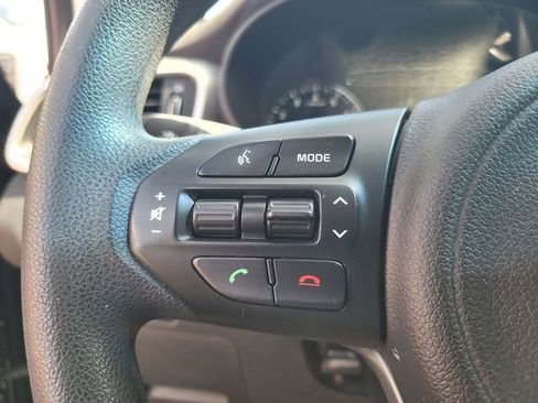 Used 2018 Kia Sorento FWD image 27