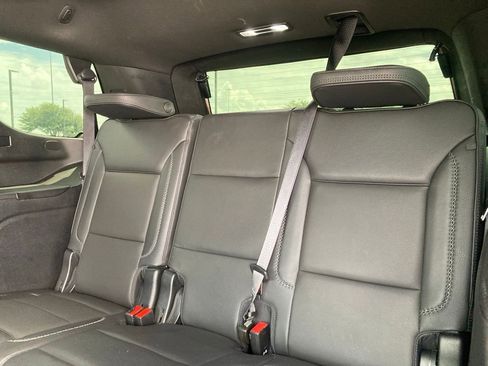 Used 2023 GMC Yukon Denali RWD image 12