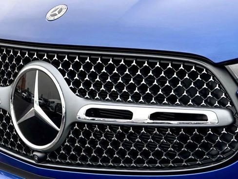 New 2026 Mercedes-Benz GLC 300 4MATIC image 5