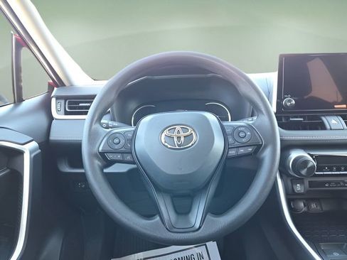 Used 2025 Toyota RAV4 LE image 12