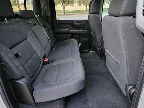 Used 2022 Chevrolet Silverado 2500 LT w/ Convenience Package image 18