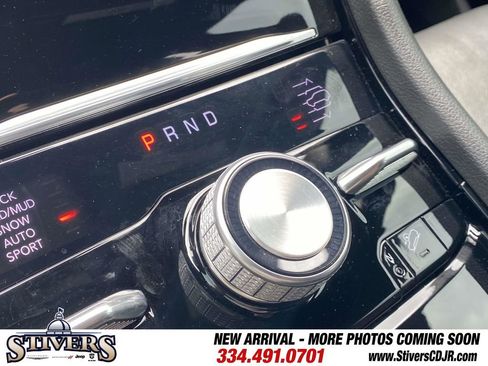 Used 2024 Jeep Grand Cherokee Overland w/ Adv Protech Group III AWD/4WD image 60