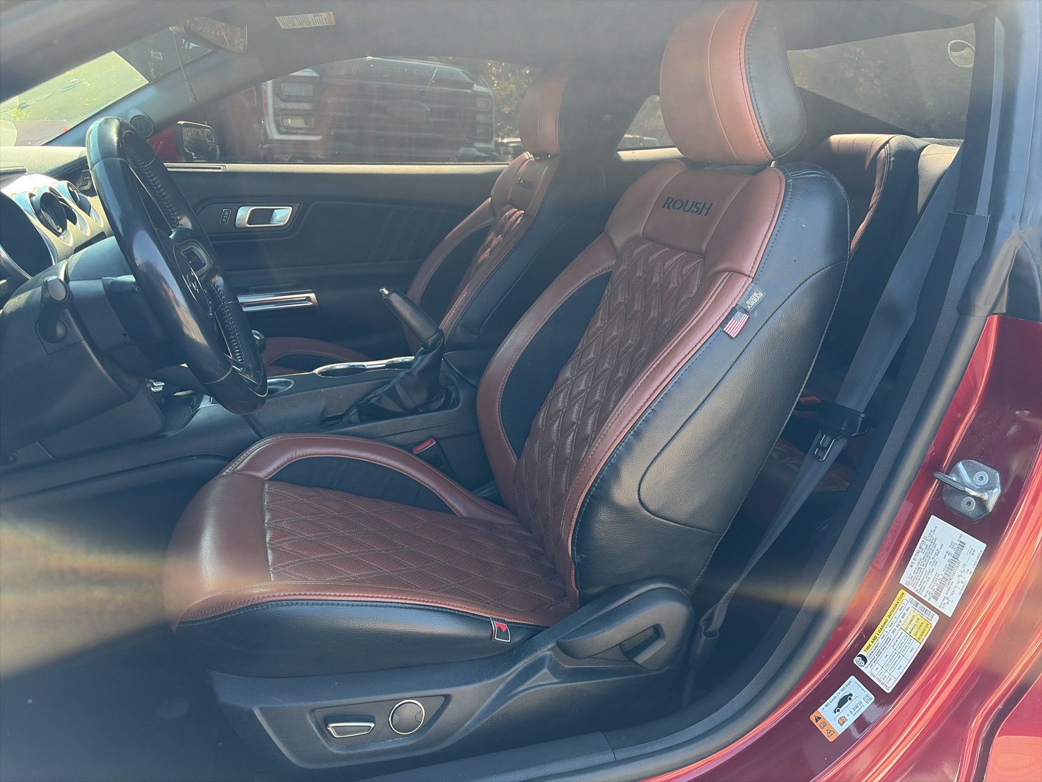 Used 2019 Ford Mustang GT Premium RWD image 4