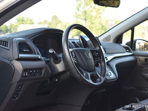 Used 2018 Honda Odyssey EX-L image 18