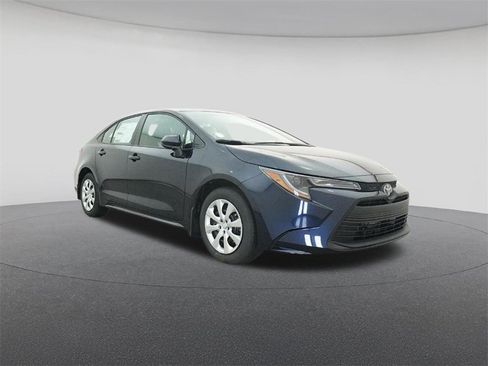 New 2026 Toyota Corolla LE image 29