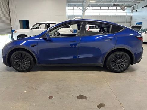 Used 2021 Tesla Model Y Long Range AWD/4WD image 6
