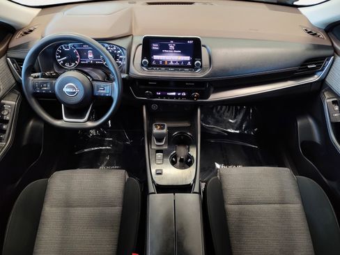 Certified 2023 Nissan Rogue SV image 17