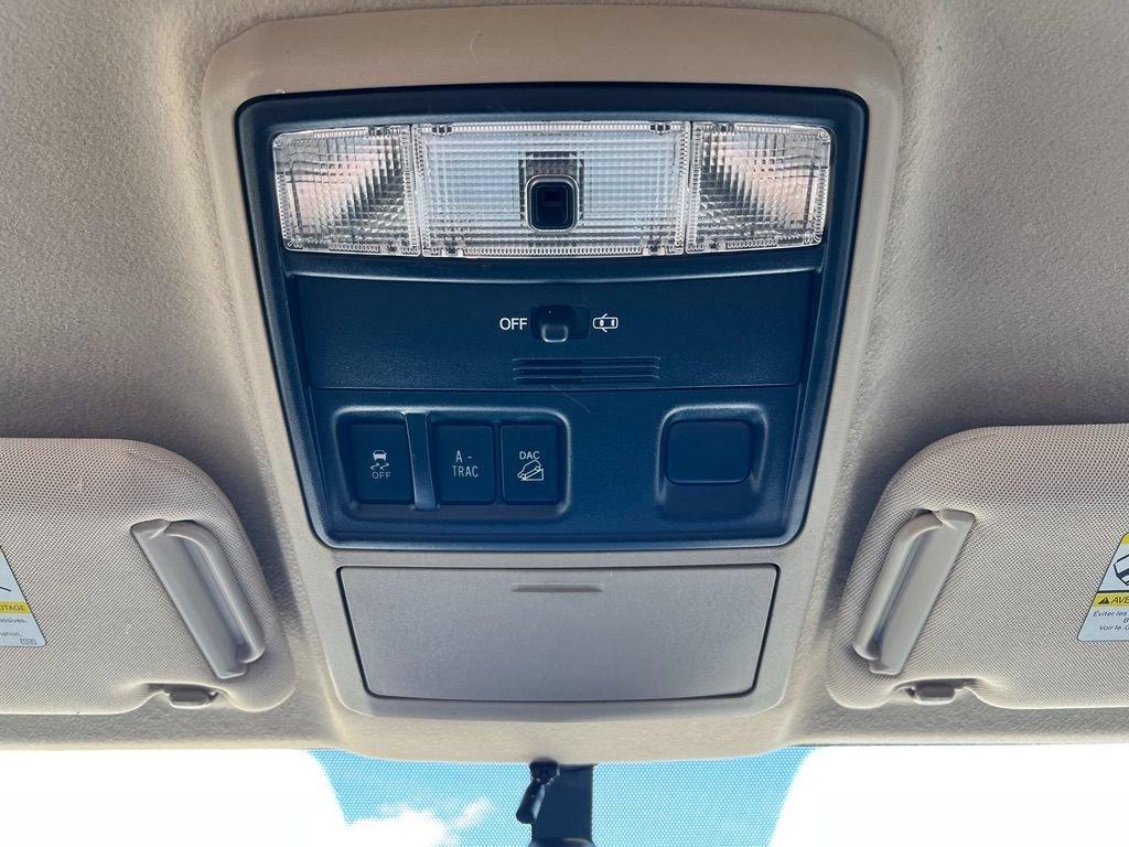 Used 2014 Toyota 4Runner SR5 AWD/4WD image 16