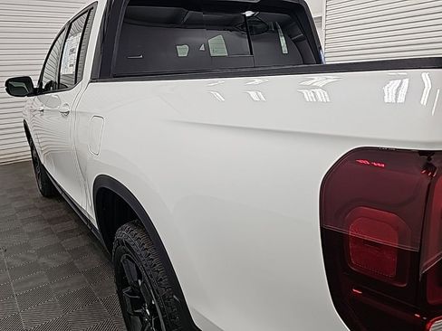 New 2026 Honda Ridgeline Black Edition image 6