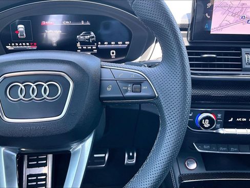 Used 2025 Audi SQ5 Premium Plus AWD/4WD image 16