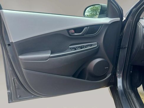 Used 2021 Hyundai Kona SEL Plus FWD image 12