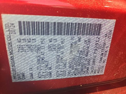 Used 2025 Nissan Rogue SV image 34