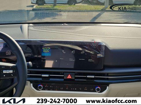 New 2026 Kia Sportage EX FWD image 18