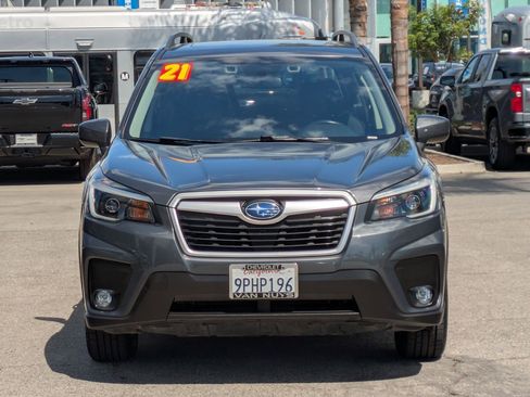 Used 2021 Subaru Forester Premium image 2