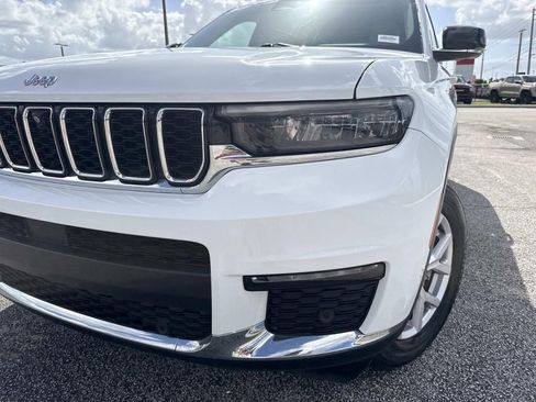Used 2022 Jeep Grand Cherokee L Limited w/ Luxury Tech Group II AWD/4WD image 9