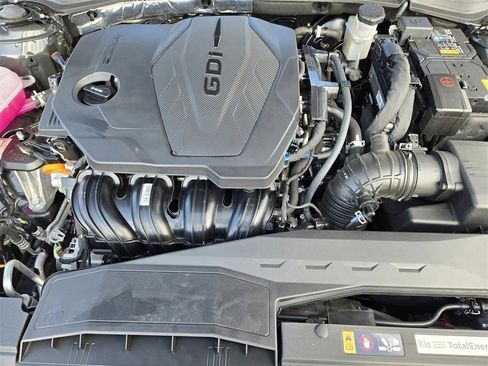 New 2025 Kia K5 LXS image 22