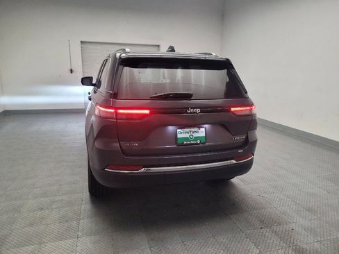 Used 2023 Jeep Grand Cherokee Limited AWD/4WD image 6