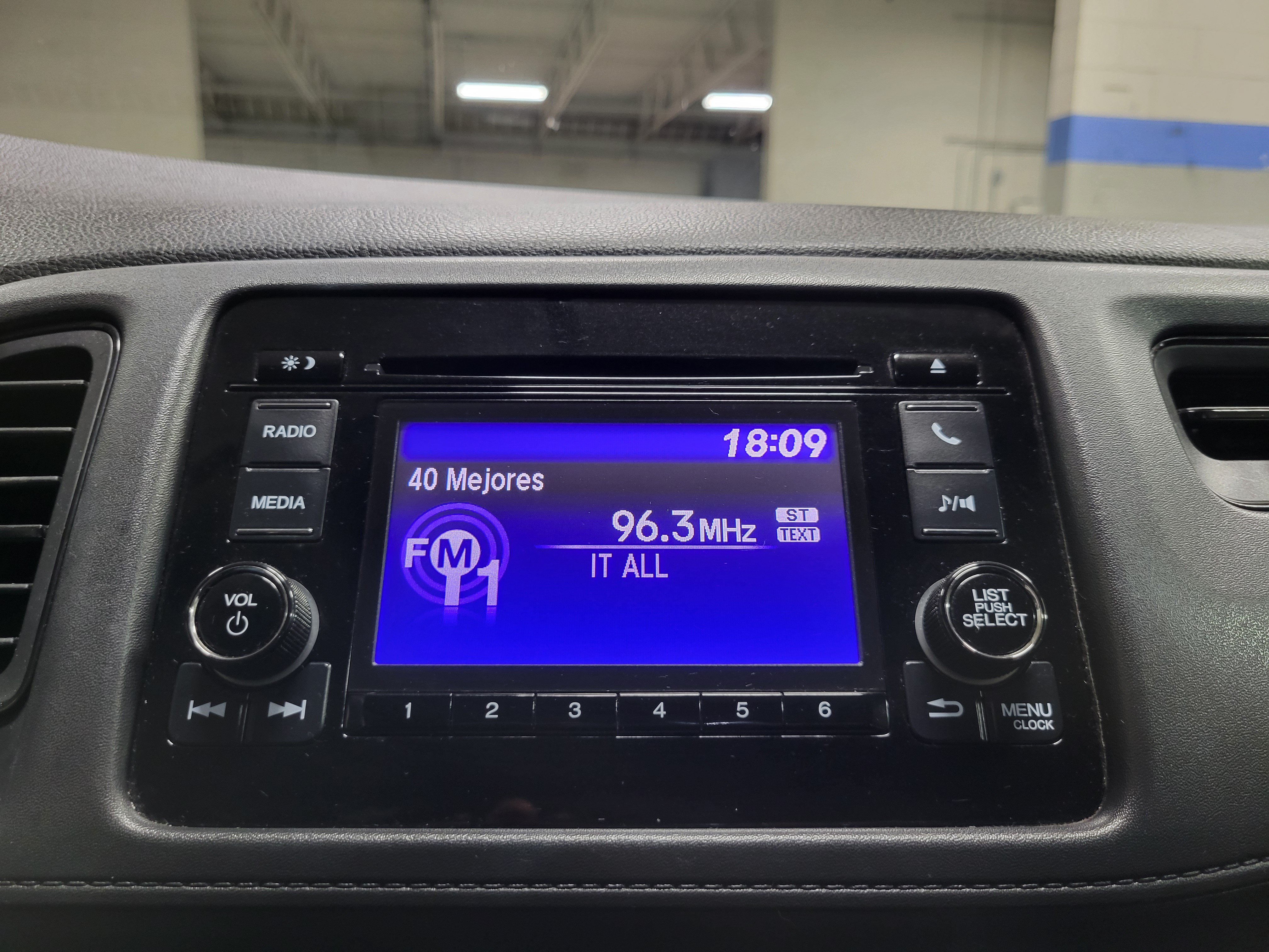 Certified 2021 Honda HR-V LX image 26