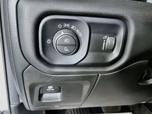 Used 2023 RAM 1500 Big Horn AWD/4WD image 13