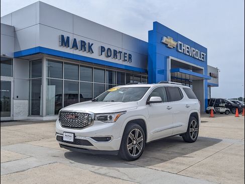 Used 2017 GMC Acadia Denali w/ Technology Package AWD/4WD image 1