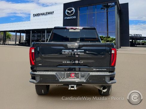 Used 2024 GMC Sierra 2500 Denali Ultimate AWD/4WD image 7