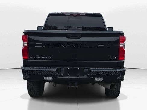 Used 2021 Chevrolet Silverado 2500 LTZ w/ Z71 Chrome Sport Edition image 4