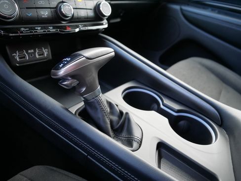 Certified 2024 Dodge Durango SXT image 24