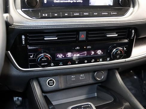 Used 2021 Nissan Rogue SL w/ Premium Package image 20