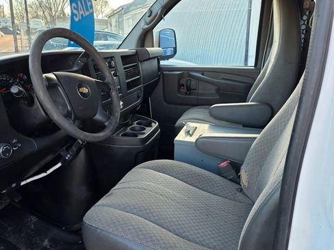 Used 2014 Chevrolet Express 2500 image 11