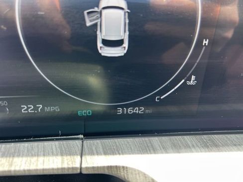 Used 2024 Kia Telluride SX image 12