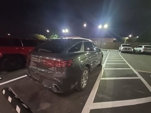 Used 2025 Genesis GV70 2.5T w/ Select Package image 7