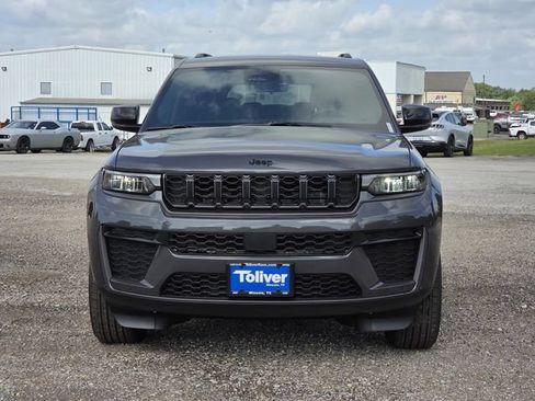 New 2026 Jeep Grand Cherokee L 2WD image 3