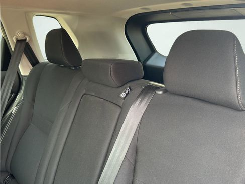 Used 2025 Nissan Rogue S AWD/4WD image 22