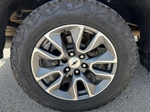 Used 2021 Chevrolet Silverado 1500 RST AWD/4WD image 14