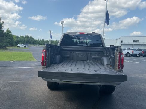 New 2026 Ford F150 Lariat w/ Equipment Group 502A High AWD/4WD image 21