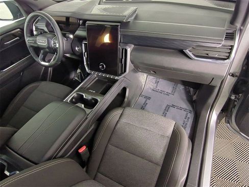 Certified 2025 GMC Acadia Elevation image 29