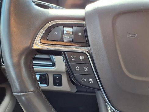 Used 2022 Lincoln Navigator L Reserve AWD/4WD image 16
