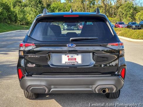Used 2025 Subaru Forester Limited AWD/4WD image 5