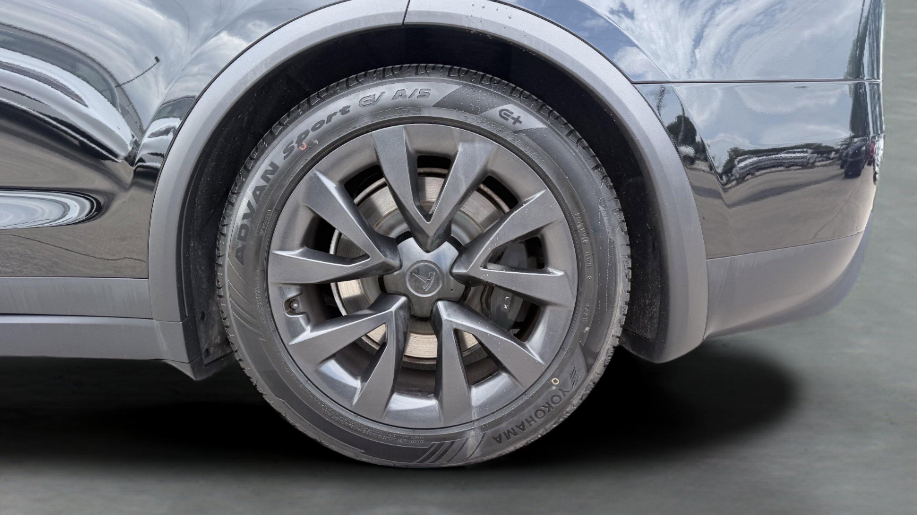 Used 2023 Tesla Model X AWD/4WD image 17