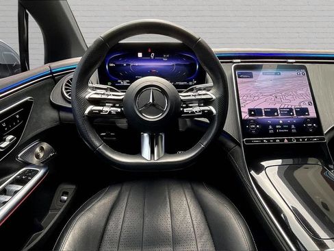 Used 2023 Mercedes-Benz EQE 500 4MATIC Sedan image 8