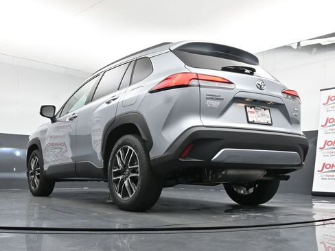 Used 2026 Toyota Corolla Cross XLE image 37