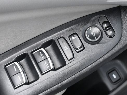 Used 2020 Honda Accord EX-L image 3