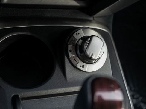 Used 2024 Toyota 4Runner Limited image 20