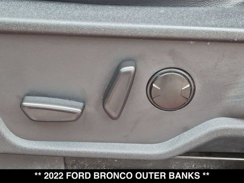 Used 2022 Ford Bronco Outer Banks AWD/4WD image 19