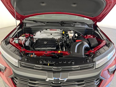 Used 2025 Chevrolet TrailBlazer LT w/ Convenience Package FWD image 23